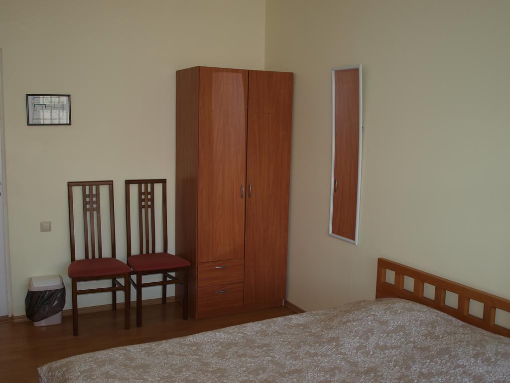 Gaspada Selinai Buitenkant foto